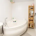 Hsh - Lovely Spacious Daru Апартаменты *
