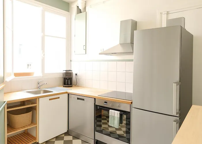 Hsh - Lovely Spacious Daru